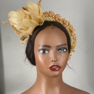 Fascinator 01